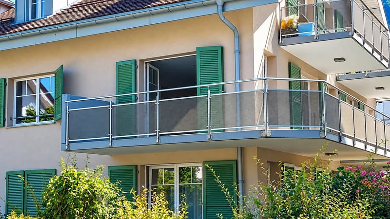 Appartement de 2.5 pièces au 1er étage avec balcon à Villeneuve (6)