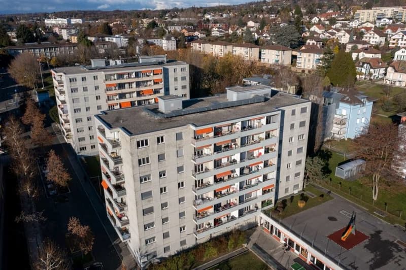 Appartement de 2 pièces au 6ème étage avec balcon à Renens (1)