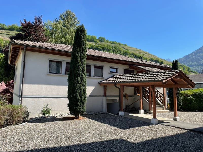 Bex : à louer superbe appartement indépendant de 3.5 pièces avec terrasse (1)