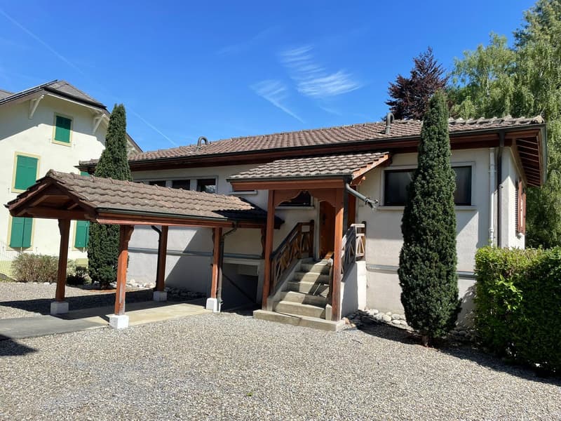 Bex : à louer superbe appartement indépendant de 3.5 pièces avec terrasse (2)