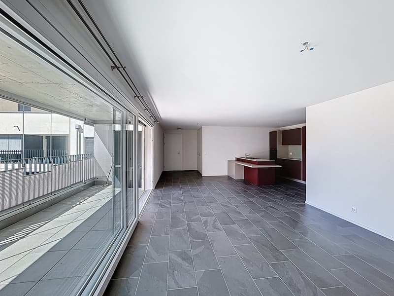 Appartamento in sottotetto di 4.5 locali con grande balcone/terrazza (13)