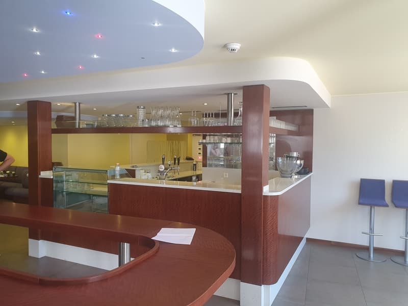 Ristorante nel centro di Aigle (4)