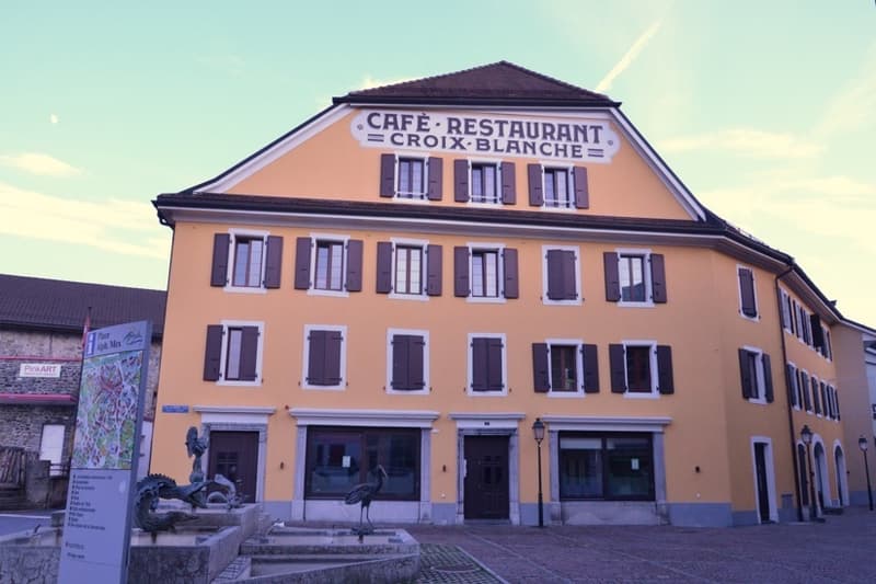Ristorante nel centro di Aigle (1)