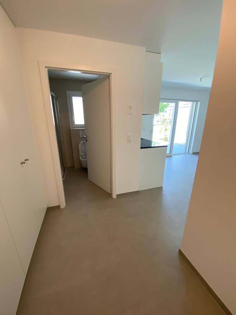 Monolocale nuovo al piano terra con terrazza di 13,5 m2 vicino a EPFL/UNIL (8)