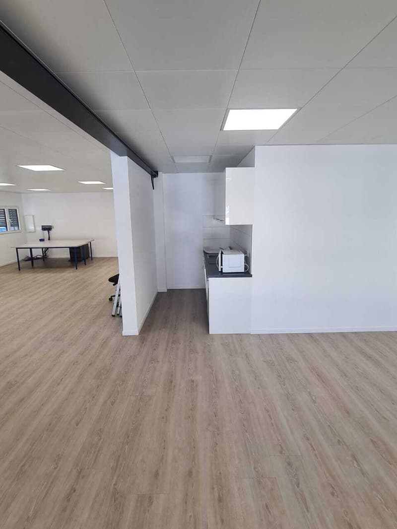 Idéal pour bureaux, salles de cours,formation, activité administrative (9)