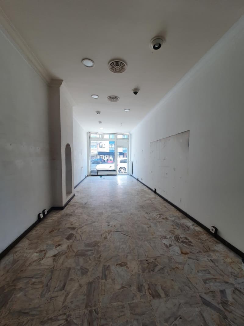 Kommerzielle Arcade mit einer Fläche von 71 m2 (2)