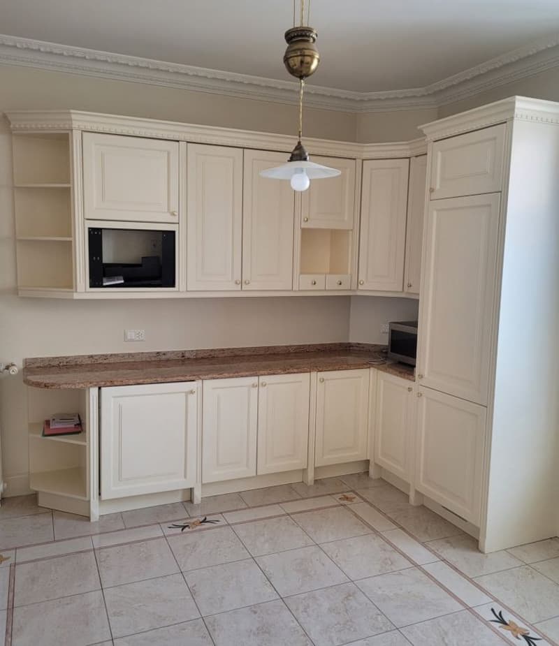 Appartement duplex traversant, situé au 4ème étage. (7)