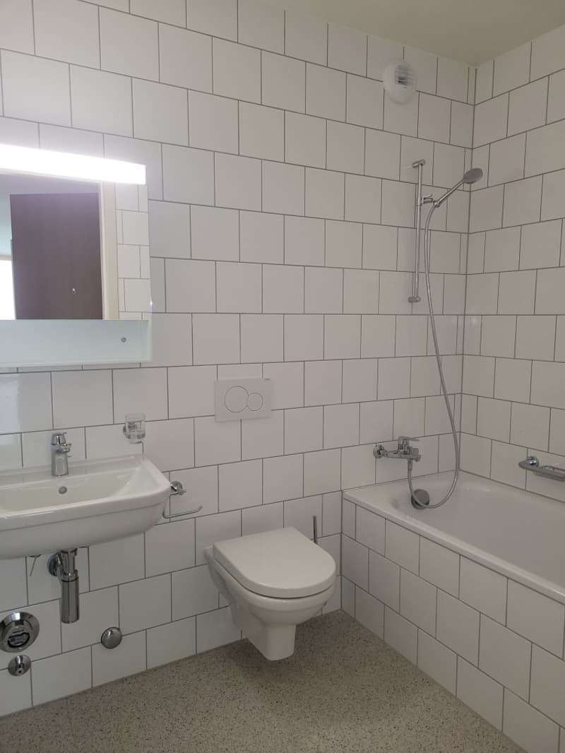 Appartement 3,5 pièces avec balcon, situé au 4ème étage. (5)