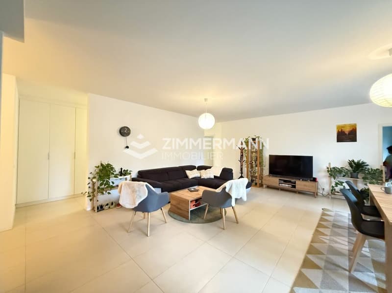 Apartment with garden available for sale (2)