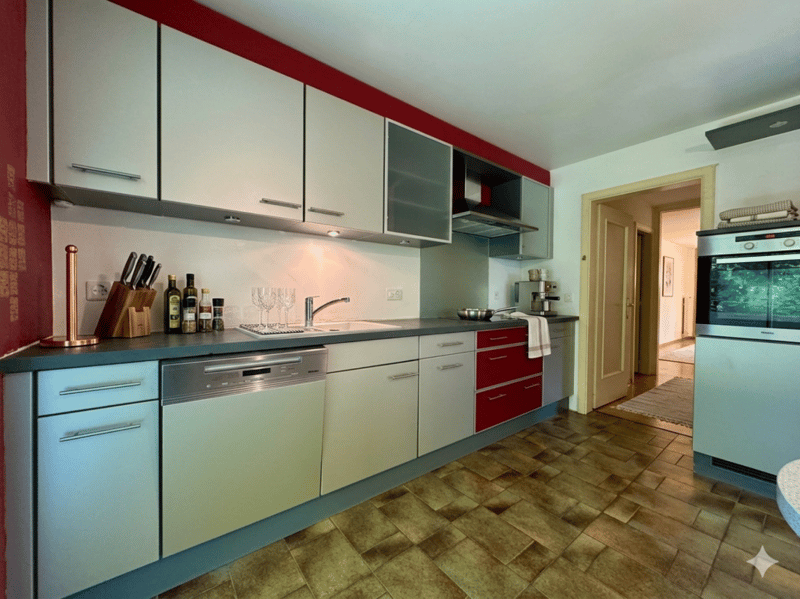 Wohnung 4.5 Zimmer in einer Residenz in der Nähe des Sees (8)