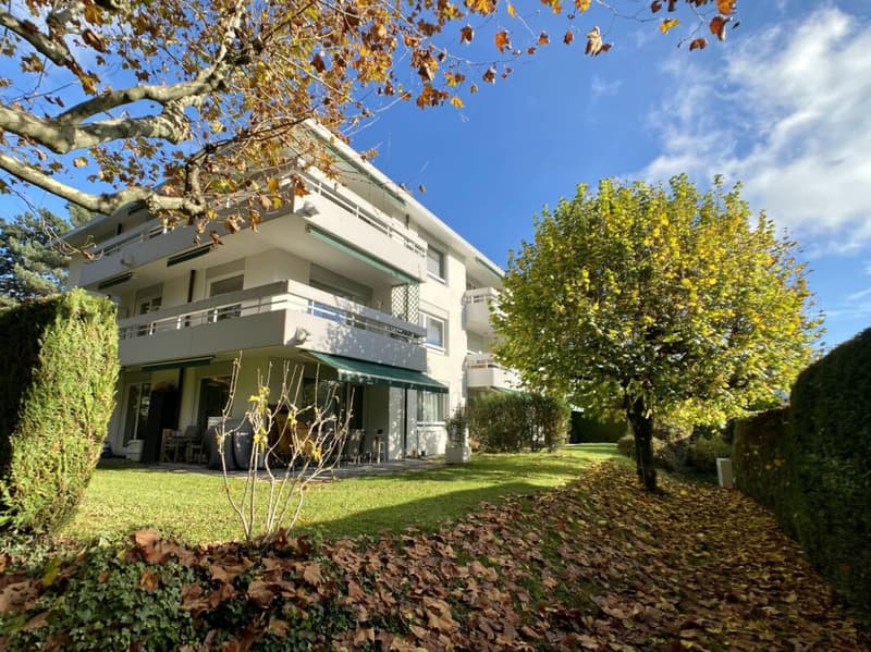 Wohnung 4.5 Zimmer in einer Residenz in der Nähe des Sees (2)