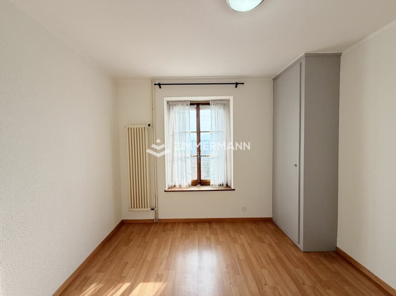 Duplex 7,5 pièces à Russin (6)