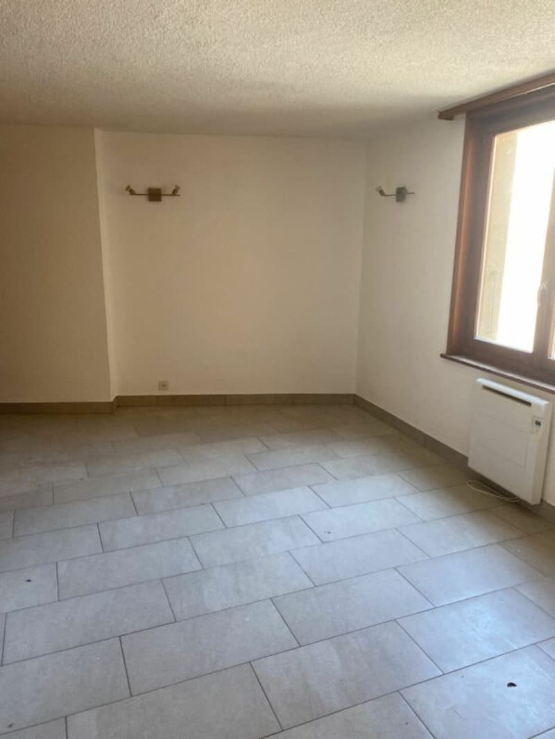 Piccolo edificio di rendita nel cuore di Fully (4)