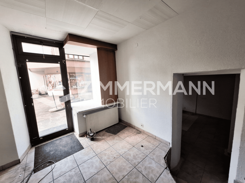 Arcata commerciale di circa 45 m² a Bex (2)