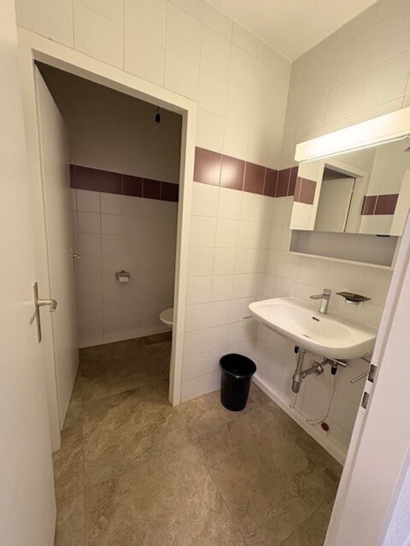 Arcade for rent near the lake (7)