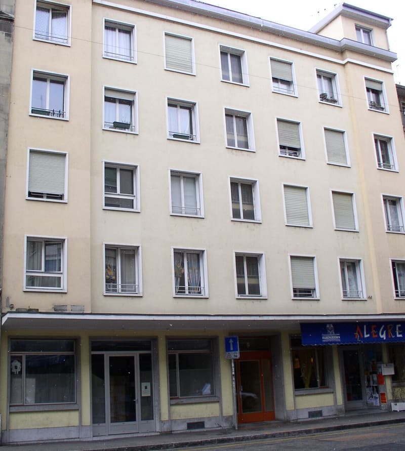 Wohnung mit 1,5 Zimmern im 4. Stock (1)
