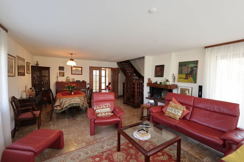 Charming 6.5-room property in Corminboeuf (7)