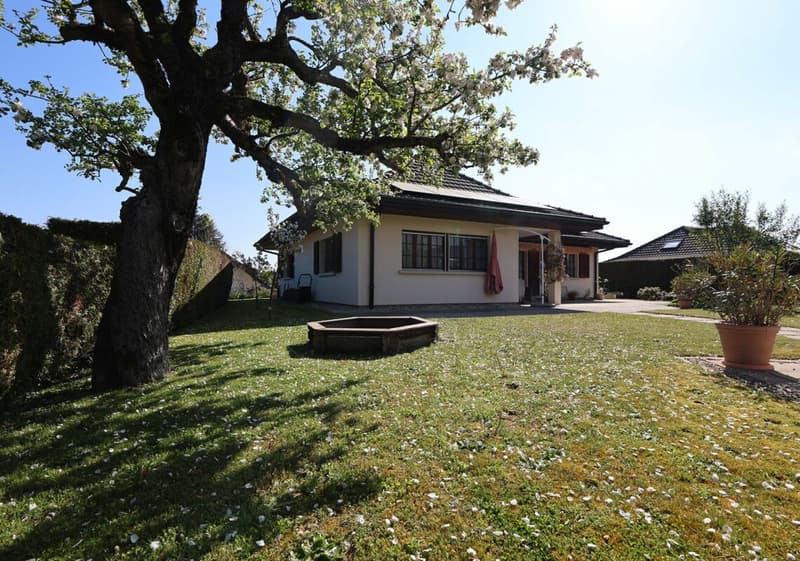 Charming 6.5-room property in Corminboeuf (3)
