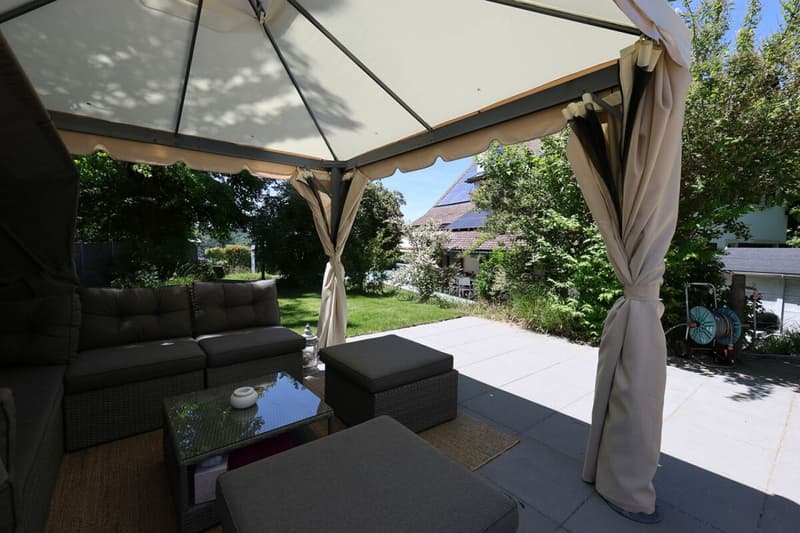 Beautiful renovated house with 7.5 rooms and outdoor pool (9)