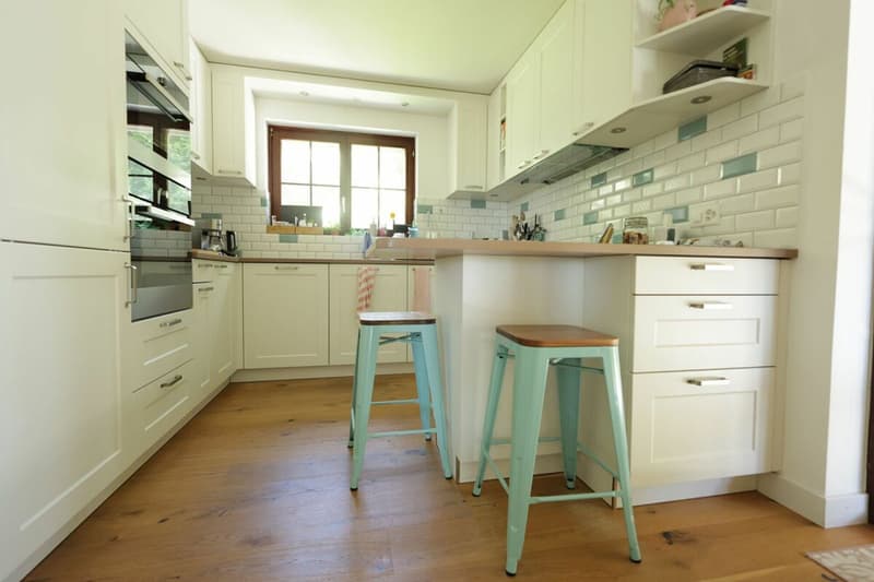 Beautiful renovated house with 7.5 rooms and outdoor pool (14)