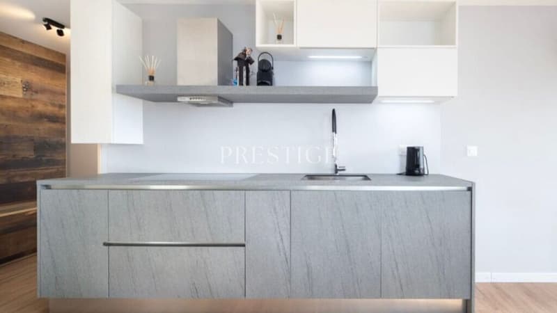 Five-room apartment in the center of Crans-Montana (4)