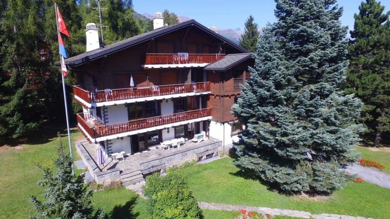 Luxurious 6½-room duplex in the heart of the Jack Nicklaus Golf district (17)