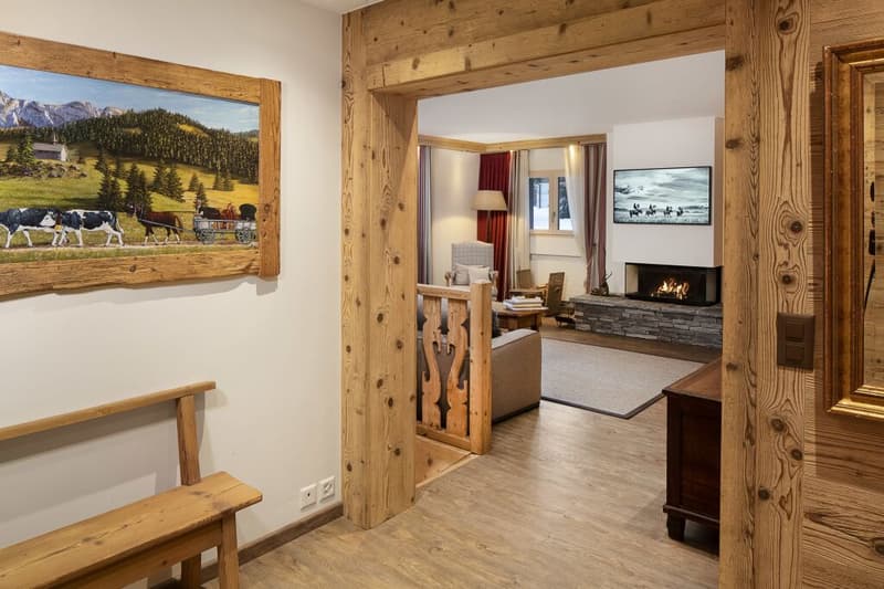Luxurious 6½-room duplex in the heart of the Jack Nicklaus Golf district (9)