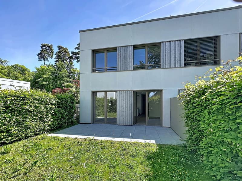 Family villa bathed in light with garden, an ideal living environment close to all amenities (12)
