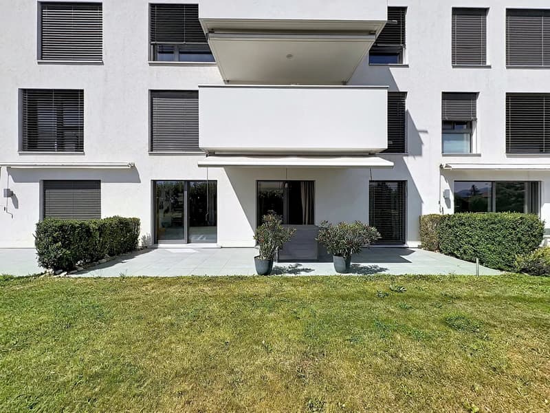 Appartement de 2.5 pièces avec véranda et jardin privatif à Saint-Sulpice (8)