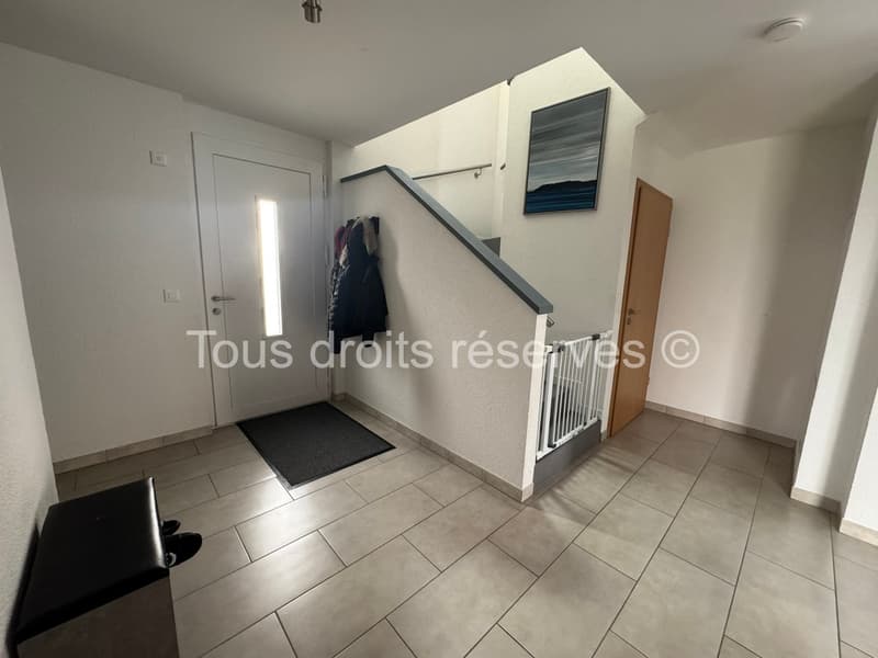 Beautiful individual villa with 5.5 rooms in Bofflens (9)
