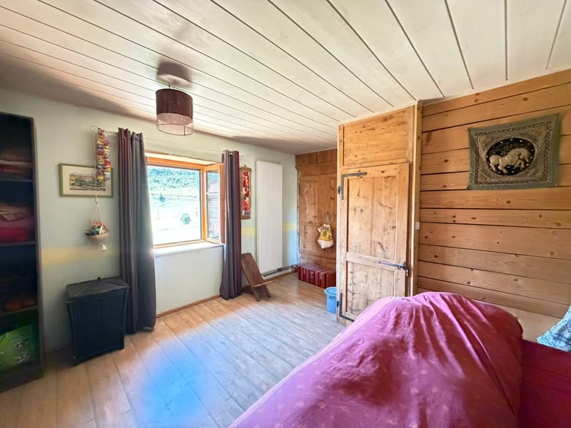France voisine, Châtel-Blanc, à vendre charmante fermette Franc-Comtoise (13)