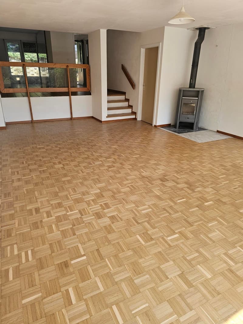 Prächtige Doppelhaushälfte in Wohngebiet (7)