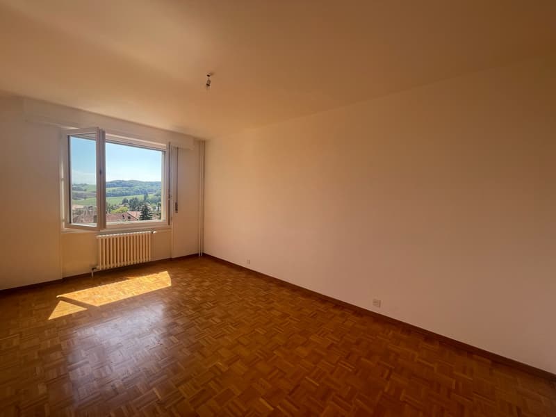 Joli appartement de 2,5 pièces avec balcon dans quartier calme à La Sarraz (8)
