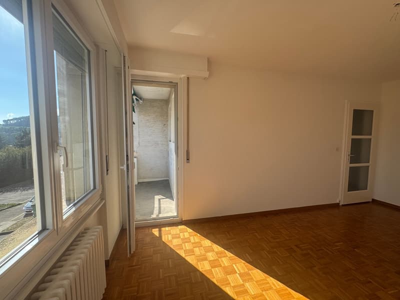 Joli appartement de 2,5 pièces avec balcon dans quartier calme à La Sarraz (3)