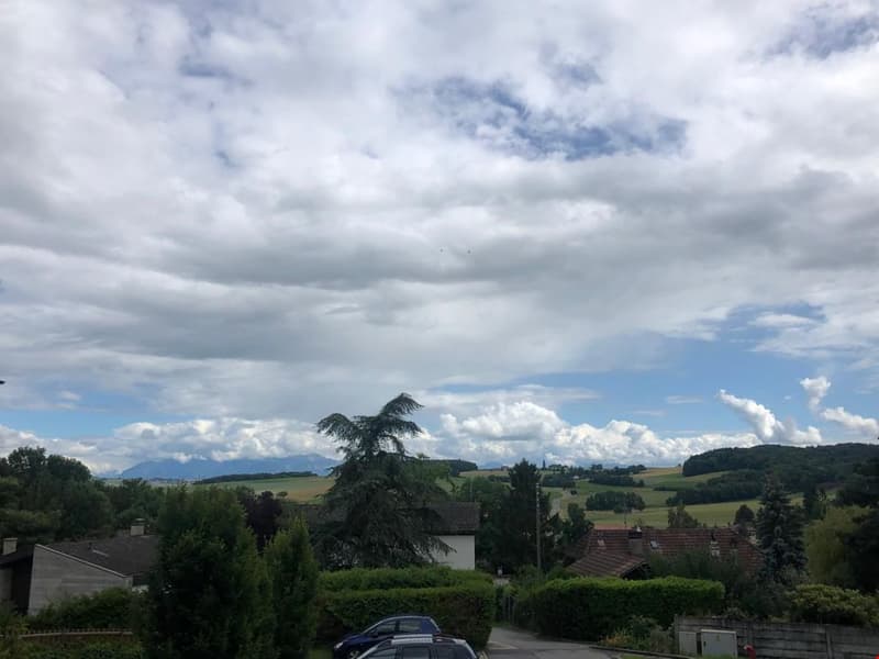 Joli appartement de 2,5 pièces avec balcon dans quartier calme à La Sarraz (3)