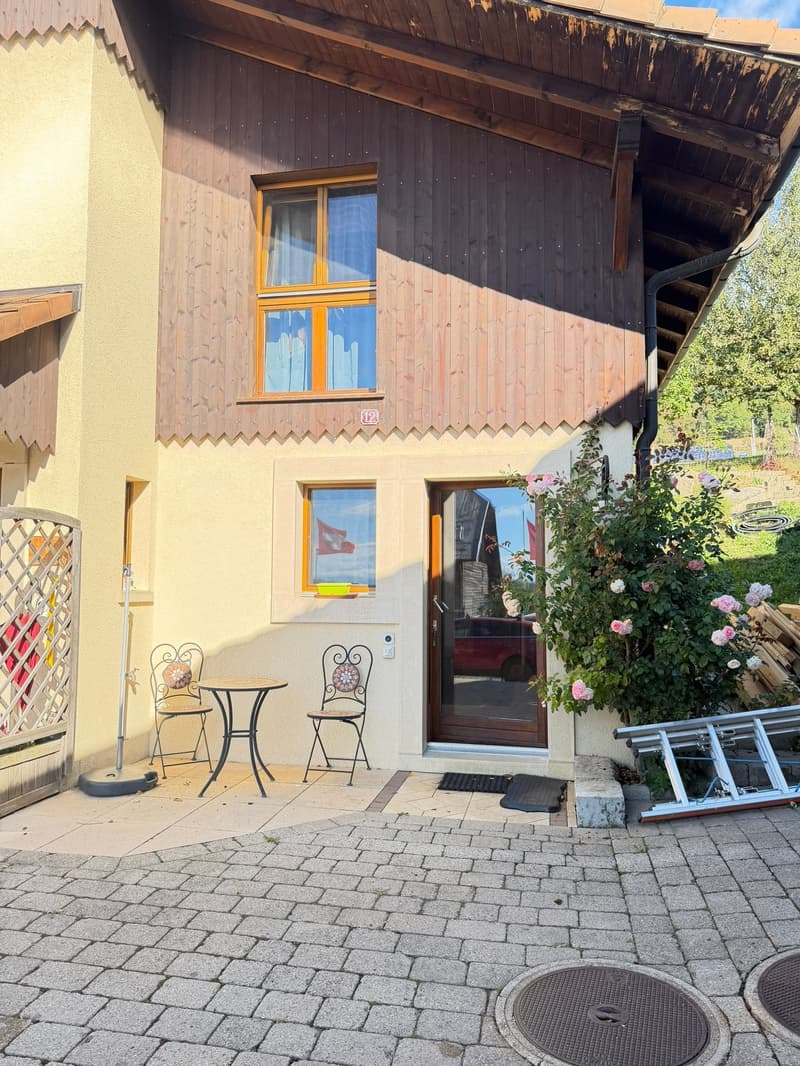 Appartement charmant avec terrasse à Lignerolle – Disponible immédiatement (15)