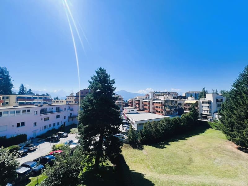 À LA SAISON : Magnifique 3.5 pces - Spacieux et lumineux - Idéalement situé - Belle vue - Lieu calme (14)