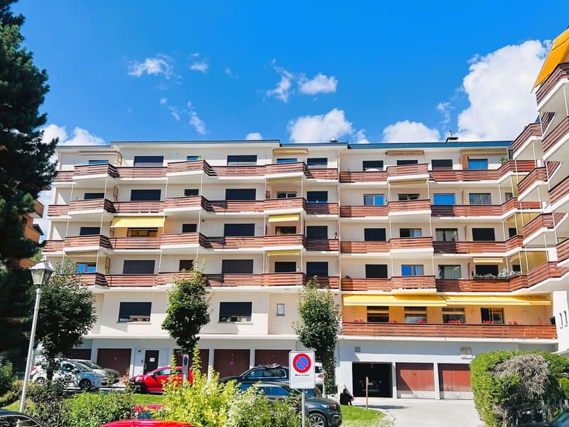 À LA SAISON : Magnifique 3.5 pces - Spacieux et lumineux - Idéalement situé - Belle vue - Lieu calme (17)