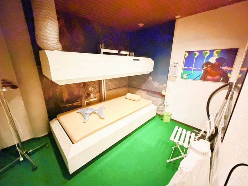 TRÈS SPACIEUX CABINET DE PHYSIOTHÉRAPIE - 10 SALLES DE TRAITEMENT -IDÉALEMENT SITUÉ AU CŒUR DE CRANS (19)