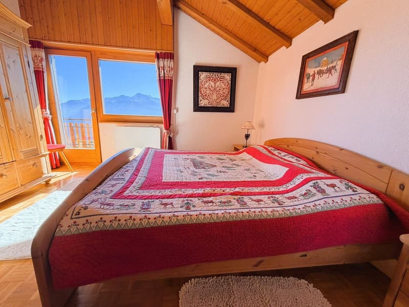 À LA SAISON : Magnifique duplex de 4.5 pces - Spacieux et lumineux - Lieu calme - Superbe vue (10)