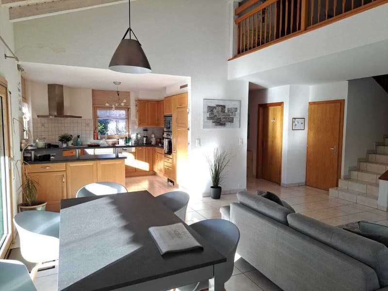 Belle villa sur parcelle de 612 m2 (4)