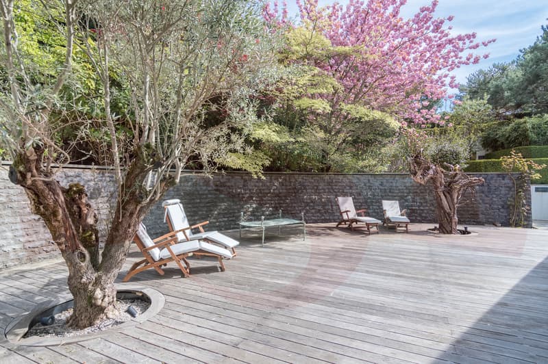 Villa contemporaine avec piscine intérieure à louer non meublée (5)