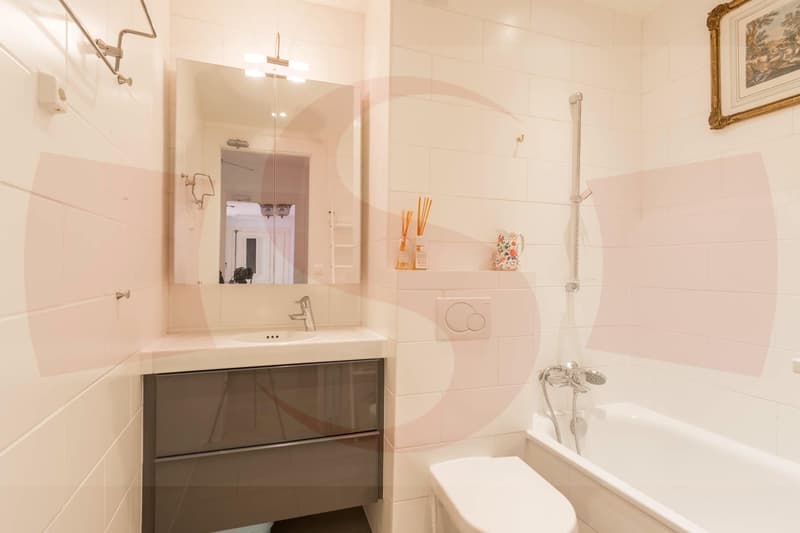 Superbe appartement de 7 pièces dans un immeuble ancien (12)