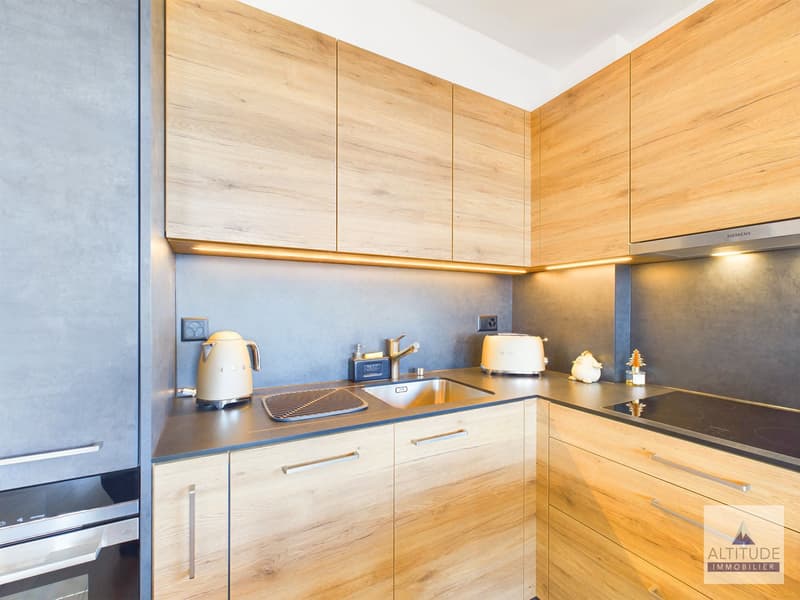 Appartement dans le village de Mollens, offrant une vue magnifique sur les montagnes. (1)