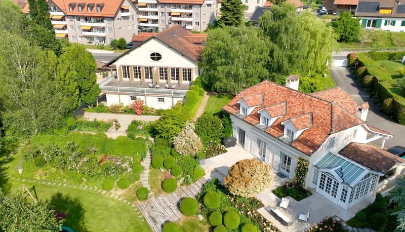 Magnifique domaine familial proche de Lausanne (3)