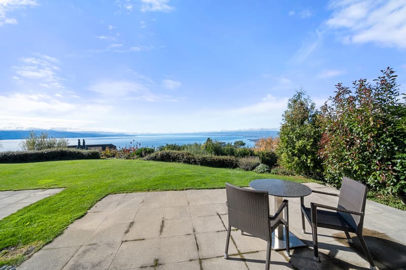 Très belle villa avec vue panoramique à Grandvaux (7)