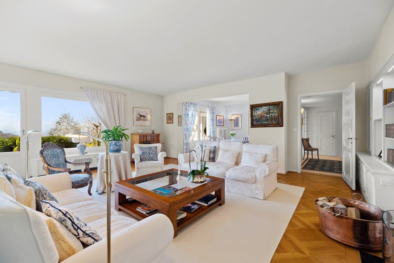 Superbe propriété familiale avec piscine et vue à Epalinges (5)