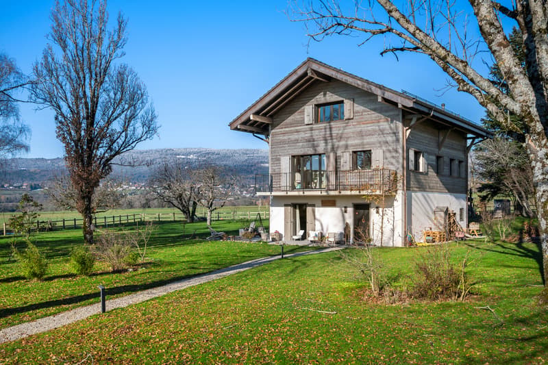 Maison de charme en pleine nature à Burtigny. (1)