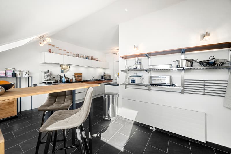 Bel attique en duplex au coeur de Champel (8)