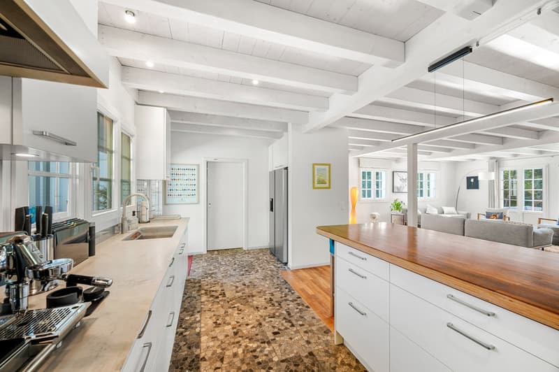Superbe villa de 400 m² avec piscine, située à Gingins (10)